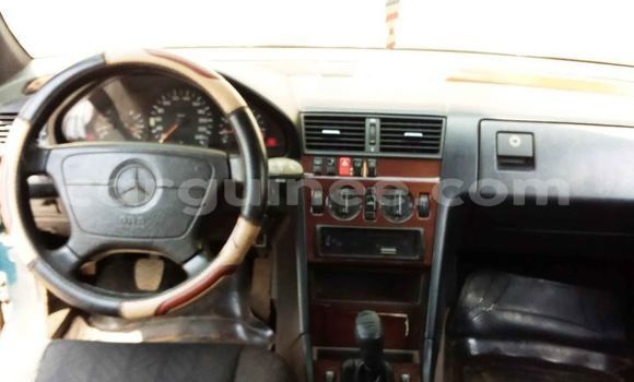 Buy Used Mercedes-Benz C–Class Green Car in Conakry in Conakry Buy Used Mercedes-Benz C–Class Green Car in Conakry in Conakry