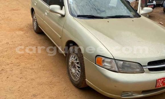 Buy Used Nissan Altima Beige Car in Conakry in Conakry