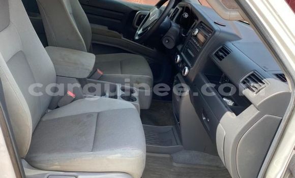 Buy Used Honda Ridgeline White Car in Conakry in Conakry Buy Used Honda Ridgeline White Car in Conakry in Conakry