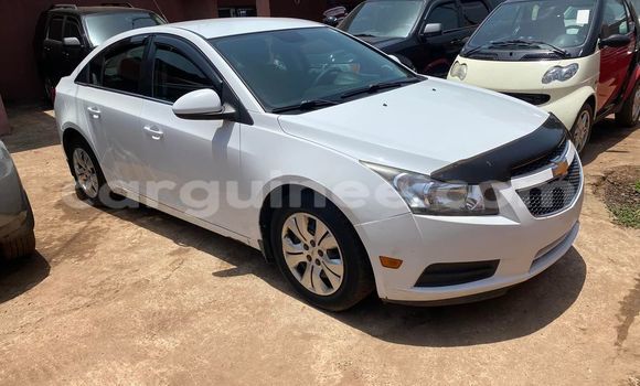 Buy Used Chevrolet Cruze White Car in Conakry in Conakry Buy Used Chevrolet Cruze White Car in Conakry in Conakry
