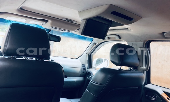 Buy Used Nissan Pathfinder White Car in Conakry in Conakry