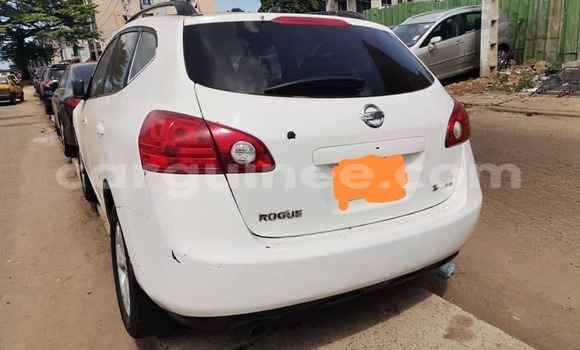 Acheter Occasion Voiture Nissan Rogue Blanc à Conakry, Conakry Acheter Occasion Voiture Nissan Rogue Blanc à Conakry, Conakry