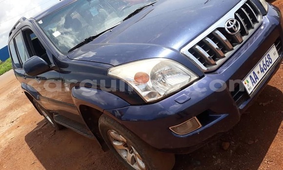 Acheter Occasion Voiture Toyota Land Cruiser Prado Bleu à Conakry, Conakry Acheter Occasion Voiture Toyota Land Cruiser Prado Bleu à Conakry, Conakry