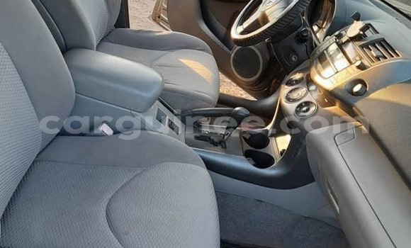 Acheter Occasion Voiture Toyota RAV4 Bleu à Conakry, Conakry Acheter Occasion Voiture Toyota RAV4 Bleu à Conakry, Conakry