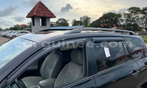 Acheter Occasion Voiture Toyota RAV4 Noir à Conakry, Conakry Acheter Occasion Voiture Toyota RAV4 Noir à Conakry, Conakry