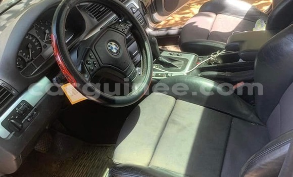 Acheter Occasion Voiture BMW 3–Series Gris à Conakry, Conakry Acheter Occasion Voiture BMW 3–Series Gris à Conakry, Conakry