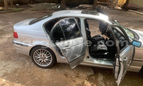 Acheter Occasion Voiture BMW 3–Series Gris à Conakry, Conakry Acheter Occasion Voiture BMW 3–Series Gris à Conakry, Conakry