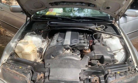 Acheter Occasion Voiture BMW 3–Series Gris à Conakry, Conakry Acheter Occasion Voiture BMW 3–Series Gris à Conakry, Conakry