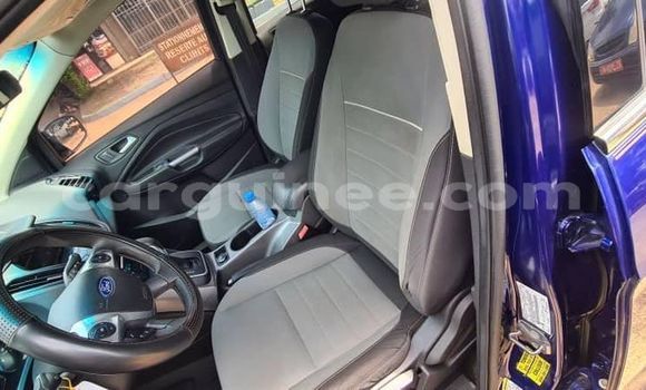 Buy Used Ford Escape Blue Car in Conakry in Conakry Buy Used Ford Escape Blue Car in Conakry in Conakry