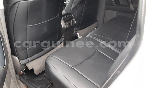 Buy Used Toyota Land Cruiser Prado White Car in Conakry in Conakry Buy Used Toyota Land Cruiser Prado White Car in Conakry in Conakry