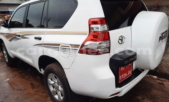 Buy Used Toyota Land Cruiser Prado White Car in Conakry in Conakry Buy Used Toyota Land Cruiser Prado White Car in Conakry in Conakry