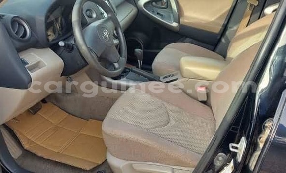 Acheter Occasion Voiture Toyota RAV4 Noir à Conakry, Conakry Acheter Occasion Voiture Toyota RAV4 Noir à Conakry, Conakry