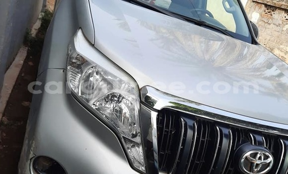 Acheter Occasion Voiture Toyota Land Cruiser Prado Gris à Conakry, Conakry Acheter Occasion Voiture Toyota Land Cruiser Prado Gris à Conakry, Conakry