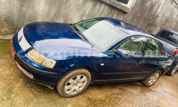 Buy Used Volkswagen Passat Blue Car in Conakry in Conakry Buy Used Volkswagen Passat Blue Car in Conakry in Conakry
