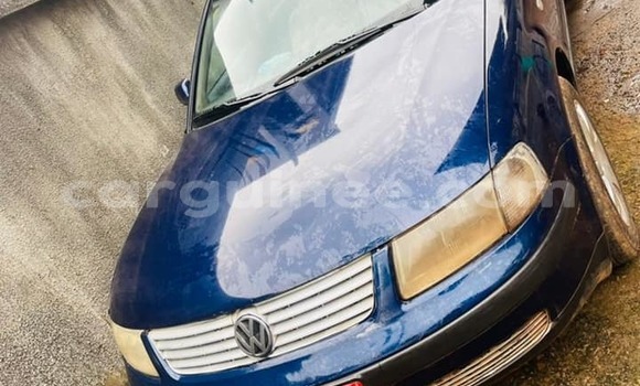 Buy Used Volkswagen Passat Blue Car in Conakry in Conakry Buy Used Volkswagen Passat Blue Car in Conakry in Conakry