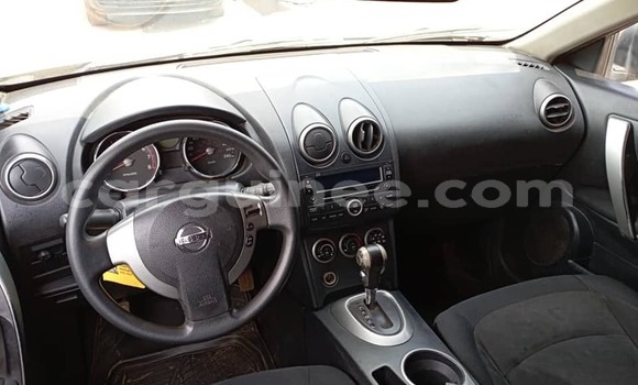 Buy Used Nissan Rogue Silver Car in Conakry in Conakry Buy Used Nissan Rogue Silver Car in Conakry in Conakry