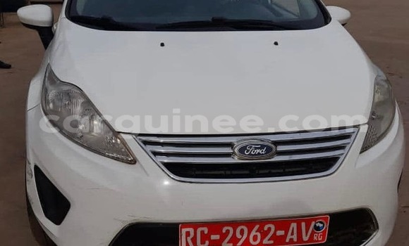 Buy Used Ford Fiesta White Car in Conakry in Conakry Buy Used Ford Fiesta White Car in Conakry in Conakry