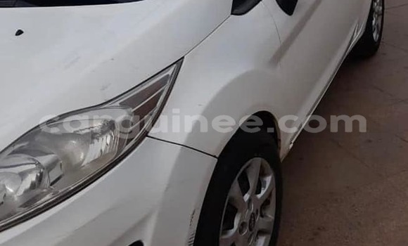 Buy Used Ford Fiesta White Car in Conakry in Conakry Buy Used Ford Fiesta White Car in Conakry in Conakry