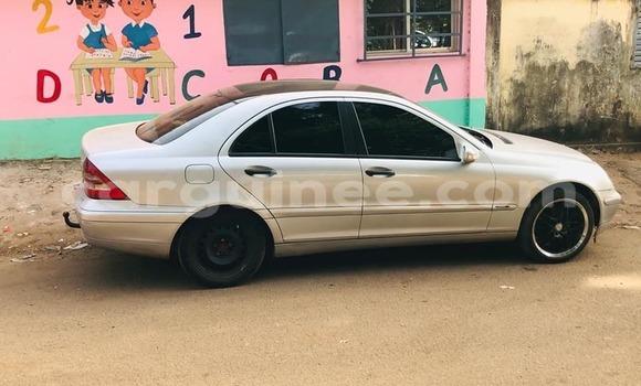 Buy Used Mercedes-Benz C–Class Silver Car in Conakry in Conakry Buy Used Mercedes-Benz C–Class Silver Car in Conakry in Conakry