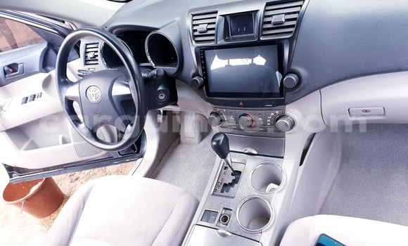 Buy Used Toyota Highlander Black Car in Conakry in Conakry Buy Used Toyota Highlander Black Car in Conakry in Conakry