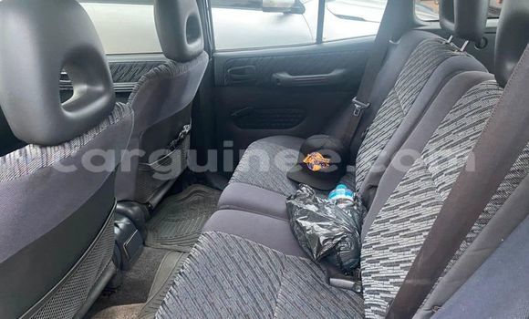 Buy Used Toyota RAV4 Green Car in Conakry in Conakry Buy Used Toyota RAV4 Green Car in Conakry in Conakry