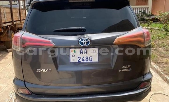 Buy Used Toyota RAV4 Silver Car in Conakry in Conakry Buy Used Toyota RAV4 Silver Car in Conakry in Conakry