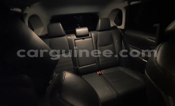 Buy Used Toyota RAV4 Green Car in Conakry in Conakry Buy Used Toyota RAV4 Green Car in Conakry in Conakry