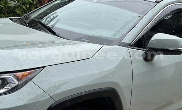 Buy Used Toyota RAV4 Green Car in Conakry in Conakry Buy Used Toyota RAV4 Green Car in Conakry in Conakry