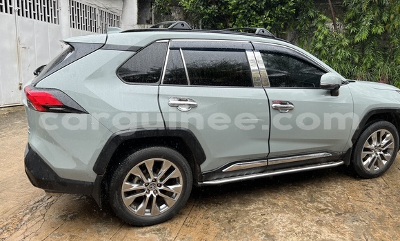 Buy Used Toyota RAV4 Green Car in Conakry in Conakry Buy Used Toyota RAV4 Green Car in Conakry in Conakry