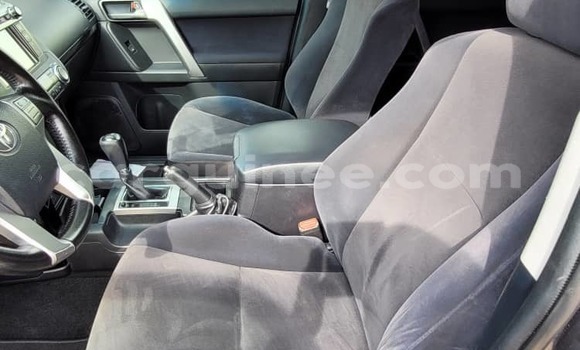 Buy Used Toyota Prado Silver Car in Conakry in Conakry Buy Used Toyota Prado Silver Car in Conakry in Conakry