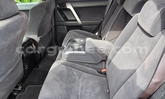 Buy Used Toyota Prado Silver Car in Conakry in Conakry Buy Used Toyota Prado Silver Car in Conakry in Conakry
