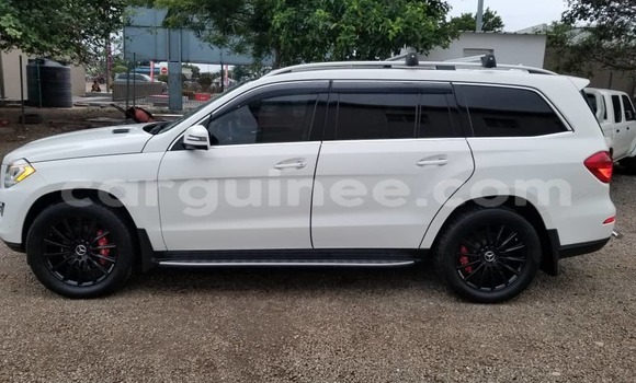 Buy Used Mercedes-Benz GL–Class White Car in Conakry in Conakry Buy Used Mercedes-Benz GL–Class White Car in Conakry in Conakry