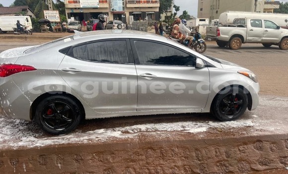 Buy Used Hyundai Elantra Silver Car in Conakry in Conakry Buy Used Hyundai Elantra Silver Car in Conakry in Conakry