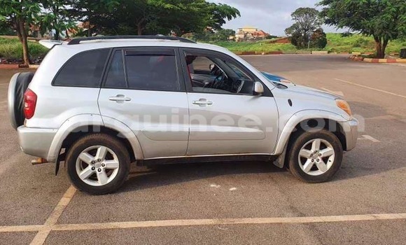 Buy Used Toyota RAV4 Silver Car in Conakry in Conakry Buy Used Toyota RAV4 Silver Car in Conakry in Conakry
