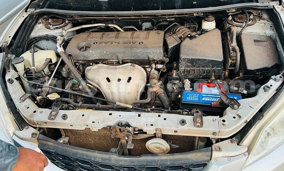 Buy Used Toyota Matrix Silver Car in Conakry in Conakry Buy Used Toyota Matrix Silver Car in Conakry in Conakry