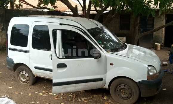 Acheter Occasion Voiture Renault Kangoo Blanc à Conakry, Conakry Acheter Occasion Voiture Renault Kangoo Blanc à Conakry, Conakry