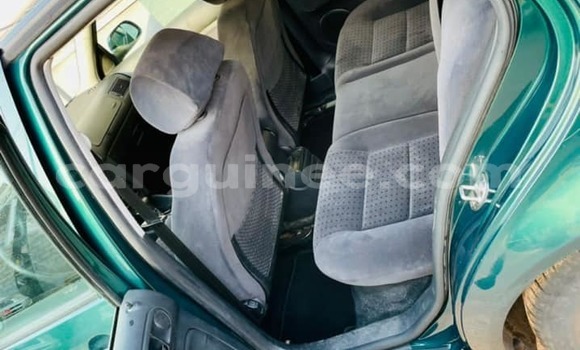 Buy Used Volkswagen Golf Green Car in Conakry in Conakry Buy Used Volkswagen Golf Green Car in Conakry in Conakry