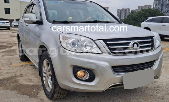 Buy Used Haval H6 Silver Car in Conakry in Conakry Buy Used Haval H6 Silver Car in Conakry in Conakry