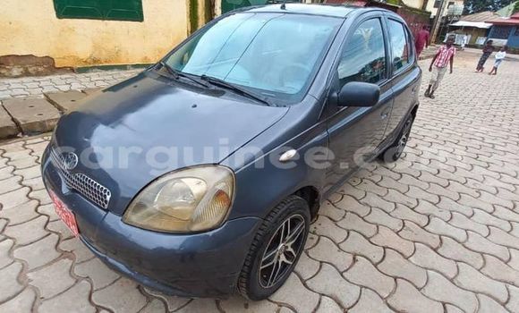 Buy Used Toyota Yaris Blue Car in Conakry in Conakry Buy Used Toyota Yaris Blue Car in Conakry in Conakry