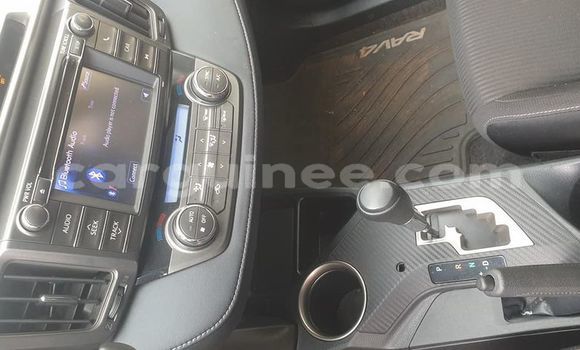 Buy Used Toyota RAV4 Silver Car in Conakry in Conakry Buy Used Toyota RAV4 Silver Car in Conakry in Conakry