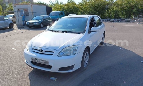 Buy Used Toyota Corolla White Car in Conakry in Conakry Buy Used Toyota Corolla White Car in Conakry in Conakry