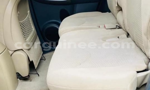 Buy Used Toyota RAV4 Blue Car in Conakry in Conakry Buy Used Toyota RAV4 Blue Car in Conakry in Conakry