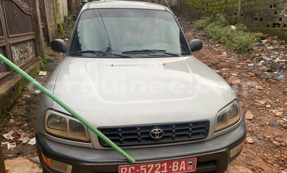 Acheter Occasion Voiture Toyota RAV4 Gris à Conakry, Conakry