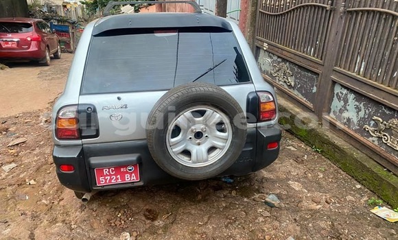 Buy Used Toyota RAV4 Silver Car in Conakry in Conakry Buy Used Toyota RAV4 Silver Car in Conakry in Conakry