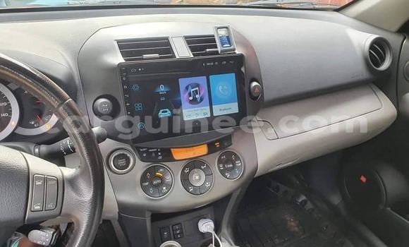 Acheter Occasion Voiture Toyota RAV4 Bleu à Conakry, Conakry Acheter Occasion Voiture Toyota RAV4 Bleu à Conakry, Conakry