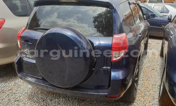 Acheter Occasion Voiture Toyota RAV4 Bleu à Conakry, Conakry Acheter Occasion Voiture Toyota RAV4 Bleu à Conakry, Conakry