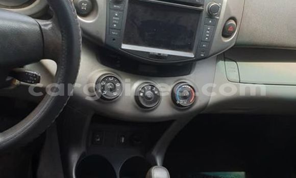 Acheter Occasion Voiture Toyota RAV4 Bleu à Conakry, Conakry Acheter Occasion Voiture Toyota RAV4 Bleu à Conakry, Conakry