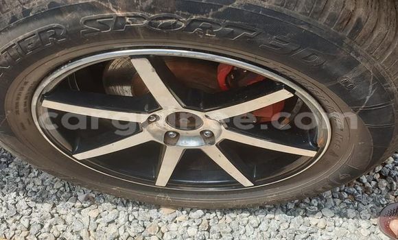 Acheter Occasion Voiture Toyota RAV4 Bleu à Conakry, Conakry Acheter Occasion Voiture Toyota RAV4 Bleu à Conakry, Conakry