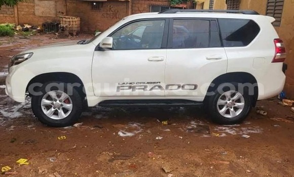 Buy Used Toyota Land Cruiser Prado White Car in Conakry in Conakry Buy Used Toyota Land Cruiser Prado White Car in Conakry in Conakry