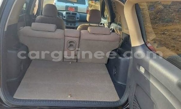 Acheter Occasion Voiture Toyota RAV4 Noir à Conakry, Conakry Acheter Occasion Voiture Toyota RAV4 Noir à Conakry, Conakry